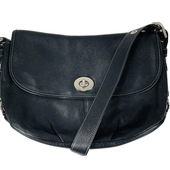Coach Women's Black Pebble‎ Leather Flap Turn Lock Hobo Shoulder Bag Purse - Picture 1 of 8